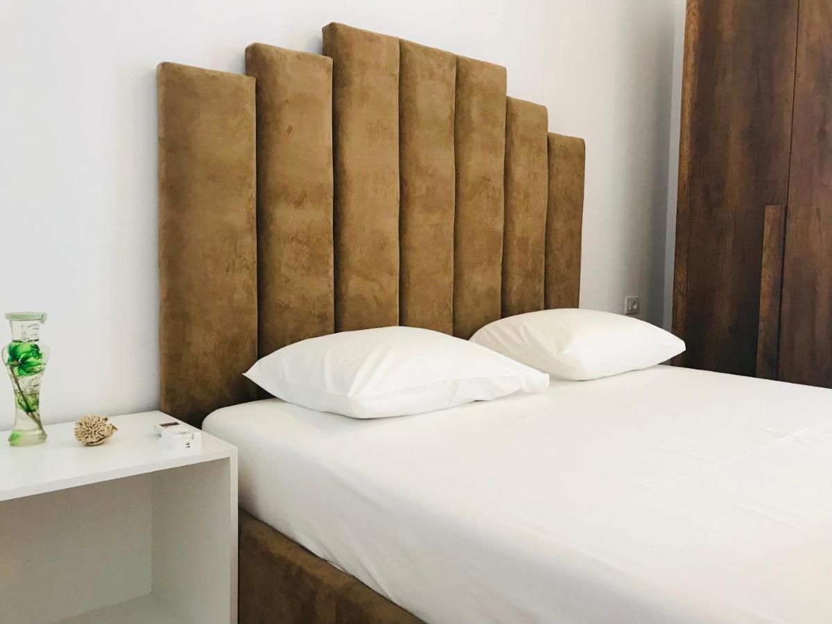 Enia'S Room Sarande Bagian luar foto