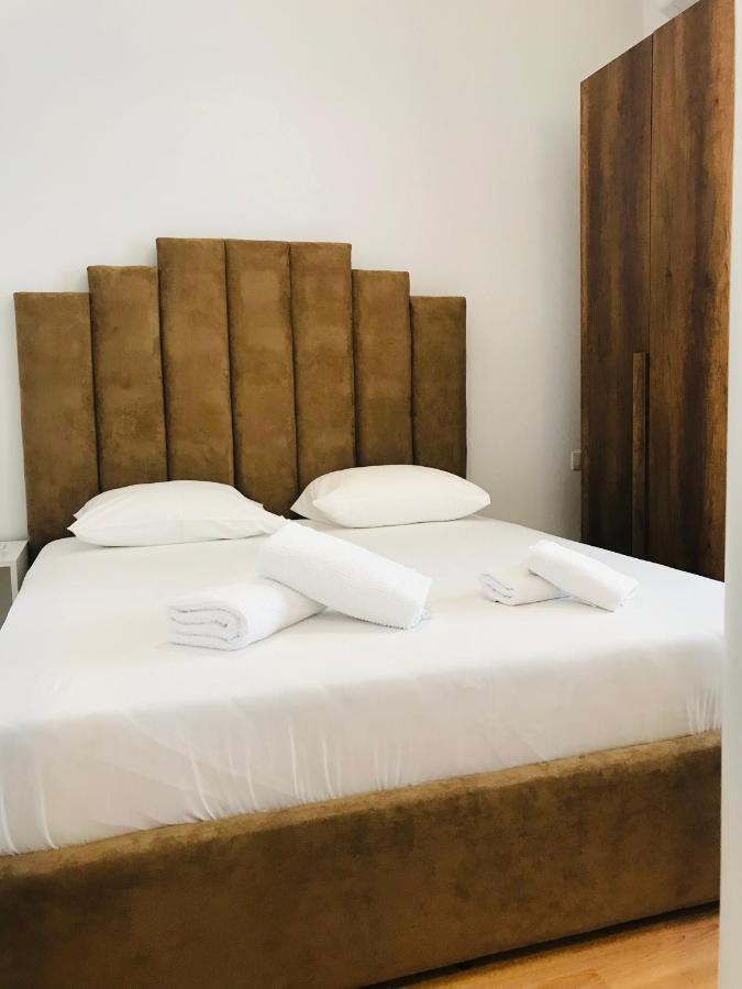 Enia'S Room Sarande Bagian luar foto