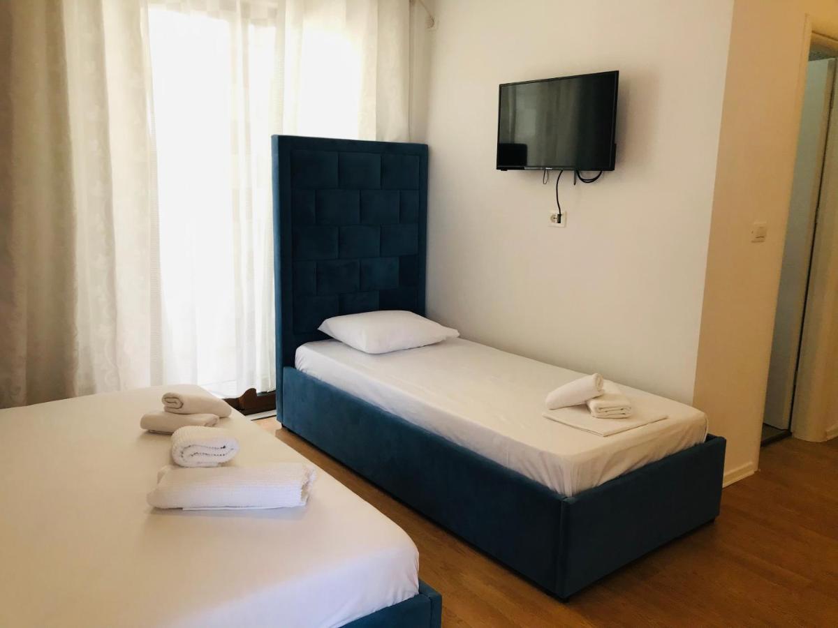 Enia'S Room Sarande Bagian luar foto