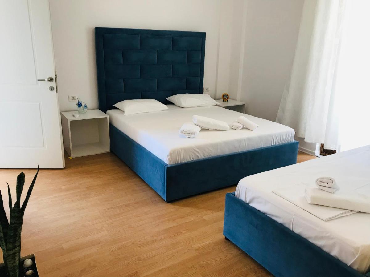 Enia'S Room Sarande Bagian luar foto