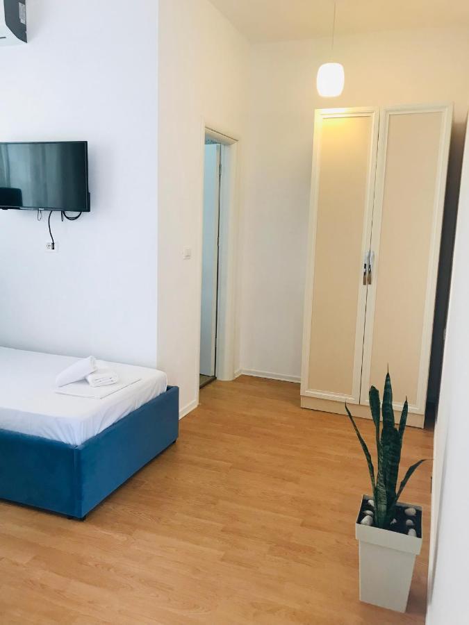 Enia'S Room Sarande Bagian luar foto