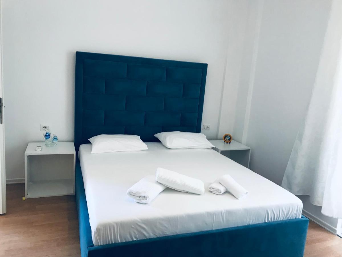 Enia'S Room Sarande Bagian luar foto