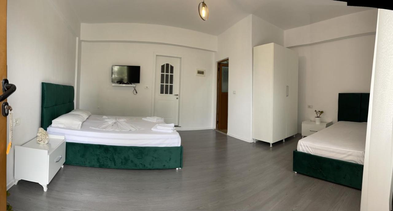 Enia'S Room Sarande Bagian luar foto