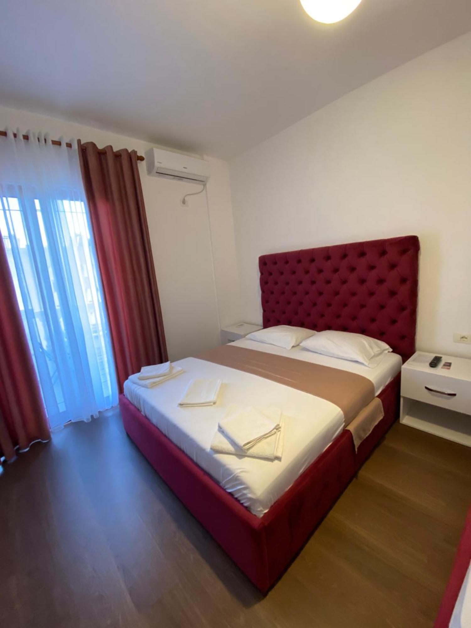 Enia'S Room Sarande Bagian luar foto